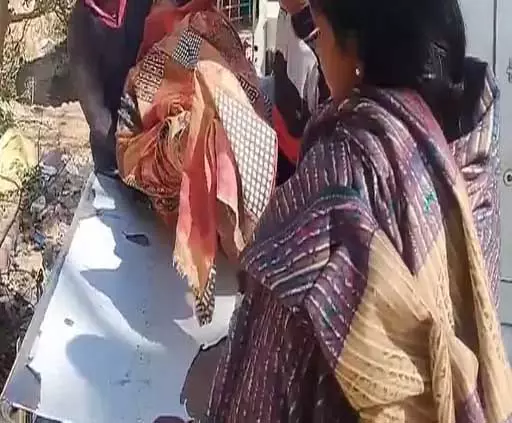 प्रेमी ने शादी का वादा तोड़ा तो युवती ने वैलेंटाइन डे के दिन कुएं में कूदकर दी जान प्रेमी ने शादी का वादा तोड़ा तो युवती ने वैलेंटाइन डे के दिन कुएं में कूदकर दी जान