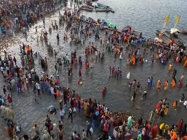 MahaKumbh: 7.9 मिलियन से अधिक श्रद्धालुओं ने त्रिवेणी संगम में पवित्र डुबकी लगाई MahaKumbh: 7.9 मिलियन से अधिक श्रद्धालुओं ने त्रिवेणी संगम में पवित्र डुबकी लगाई