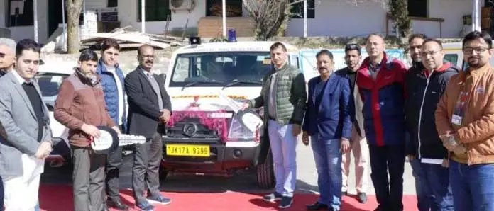 CVPPL ने जिला अस्पताल किश्तवाड़ को 2 एम्बुलेंस उपलब्ध कराईं CVPPL ने जिला अस्पताल किश्तवाड़ को 2 एम्बुलेंस उपलब्ध कराईं