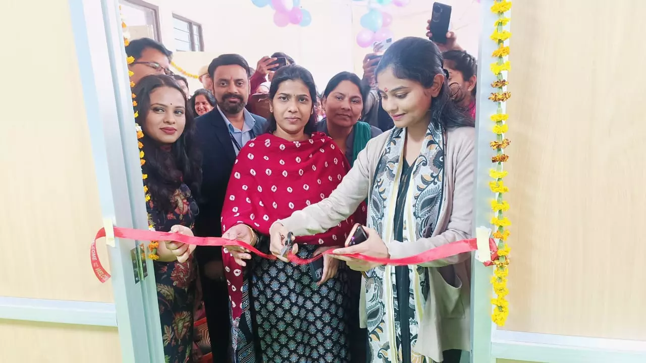 Alwar: जिला कलेक्टर डॉ. आर्तिका शुक्ला ने आज जिला प्रशासन की अभिनव पहल Alwar: जिला कलेक्टर डॉ. आर्तिका शुक्ला ने आज जिला प्रशासन की अभिनव पहल