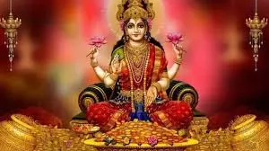 Maa Lakshmi की कृपा पाने के लिए इस दिन को माना गया शुभ Maa Lakshmi की कृपा पाने के लिए इस दिन को माना गया शुभ