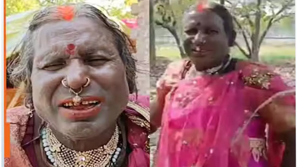 भूत के डर से 36 साल से औरत बनकर रह रहा है यह शख्स, हैरान करने वाला मामला भूत के डर से 36 साल से औरत बनकर रह रहा है यह शख्स, हैरान करने वाला मामला