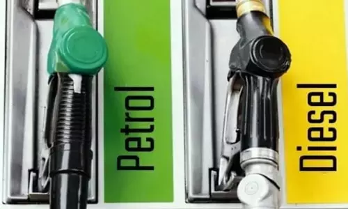 पेट्रोल-डीजल के दाम में आज गिरावट