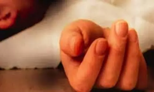 UP News: बर्थडे पार्टी में न ले जाने से नाराज नाबालिग ने की आत्महत्या UP News: बर्थडे पार्टी में न ले जाने से नाराज नाबालिग ने की आत्महत्या