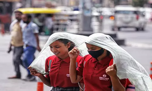 Kerala: भीषण गर्मी की आशंका, केरल में स्थानीय ताप कार्ययोजना लागू Kerala: भीषण गर्मी की आशंका, केरल में स्थानीय ताप कार्ययोजना लागू