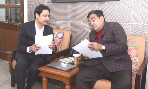 Sikkim :  गडकरी से दार्जिलिंग क्षेत्र के लिए प्रमुख सड़क परियोजनाओं में तेजी लाने का आग्रह