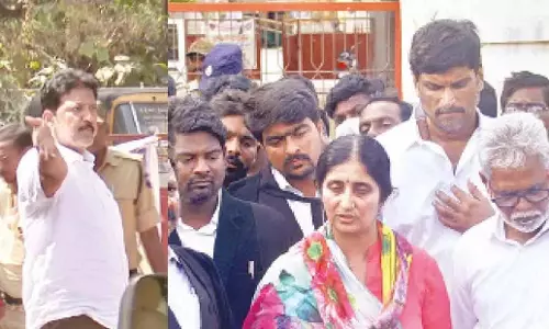Andhra: गन्नावरम के पूर्व विधायक वामसी गिरफ्तार Andhra: गन्नावरम के पूर्व विधायक वामसी गिरफ्तार