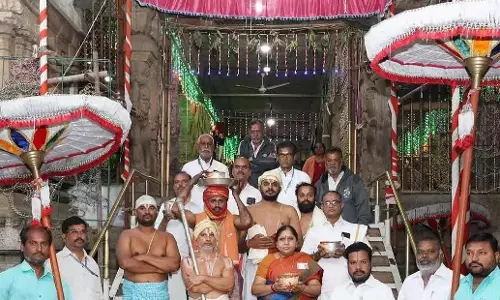 Andhra: कोइल अलवर ने श्रीनिवास मंगापुरम में प्रदर्शन किया
