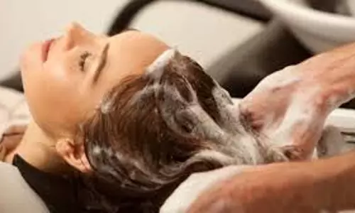 hair spa: हेयर स्पा करवाने के बाद न करें ये  गलतियां, बालों को होगा नुकसान