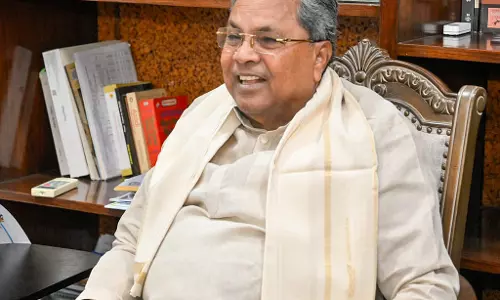 ऋण प्राप्तकर्ताओं को उत्पीड़न से मुक्ति मिलेगी : Siddaramaiah ऋण प्राप्तकर्ताओं को उत्पीड़न से मुक्ति मिलेगी : Siddaramaiah