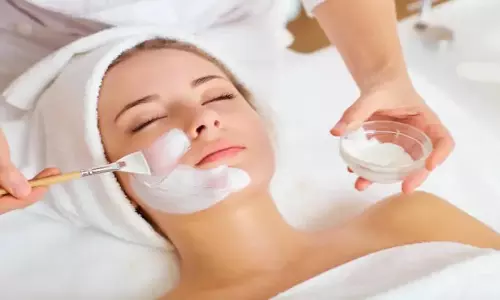 Homemade Face Packs: चेहरे पर तुरंत चमक के लिए आजमाएं ये होममेड फेस पैक Homemade Face Packs: चेहरे पर तुरंत चमक के लिए आजमाएं ये होममेड फेस पैक