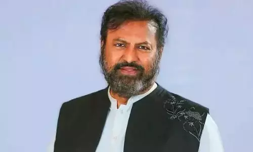 HC ने जुर्नो को मोहन बाबू की याचिका पर जवाब देने को कहा HC ने जुर्नो को मोहन बाबू की याचिका पर जवाब देने को कहा