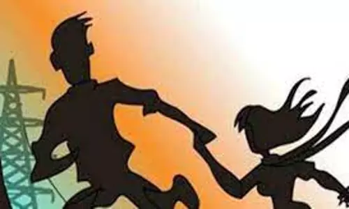 Bareilly: किशोरी को भगा ले गया दूसरे समुदाय का युवक Bareilly: किशोरी को भगा ले गया दूसरे समुदाय का युवक