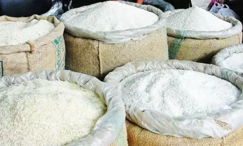 PDS चावल के लिए केंद्र एकमात्र लाभार्थी नहीं PDS चावल के लिए केंद्र एकमात्र लाभार्थी नहीं