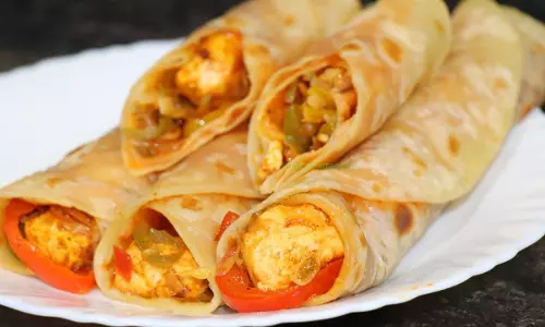 पनीर रोल रेसिपी