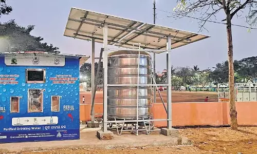 BMC-REDA ने गर्मियों से पहले सौर ऊर्जा से चलने वाले जल कियोस्क लगाने के लिए समझौता किया