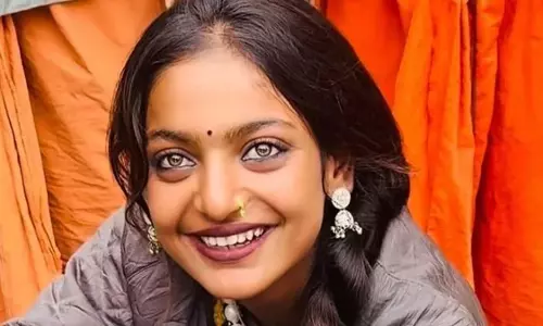 मुझे केरल पसंद आया, अगर मुझे बुलाया गया तो मैं मलयालम सिनेमा में आउंगी : कुंभ मेले का वायरल स्टार मुझे केरल पसंद आया, अगर मुझे बुलाया गया तो मैं मलयालम सिनेमा में आउंगी : कुंभ मेले का वायरल स्टार