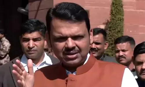 हमने कसाब को रखा, हम उसे भी रख सकते हैं: तहव्वुर राणा के प्रत्यर्पण पर महाराष्ट्र के CM हमने कसाब को रखा, हम उसे भी रख सकते हैं: तहव्वुर राणा के प्रत्यर्पण पर महाराष्ट्र के CM
