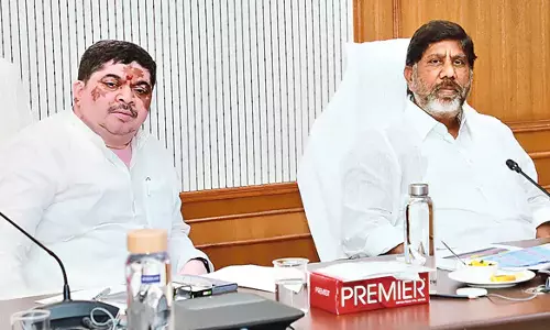 Telangana: अध्ययन मंडलों को रोजगार सृजन केंद्रों में बदलने की सलाह दी Telangana: अध्ययन मंडलों को रोजगार सृजन केंद्रों में बदलने की सलाह दी