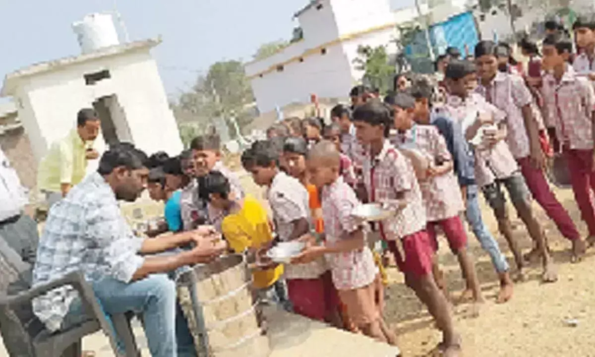 सीएम रेवंत के क्षेत्र में HKMCF की नाश्ता योजना सफल रही