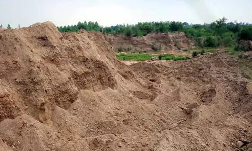 Mohali village में बजरी का अवैध खनन, मामला दर्ज Mohali village में बजरी का अवैध खनन, मामला दर्ज
