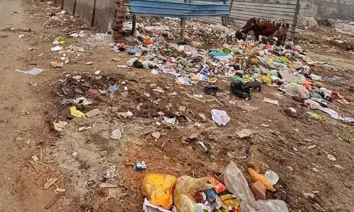 Boparai Road पर डंपयार्ड से दोराहा निवासी परेशान Boparai Road पर डंपयार्ड से दोराहा निवासी परेशान
