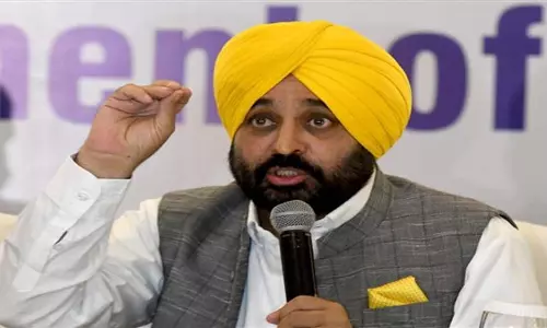 CM मान ने निर्वासितों को लेकर अमृतसर में अमेरिकी विमान उतरने का विरोध किया