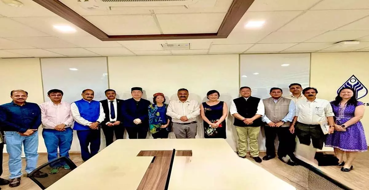 Himachal: शिक्षक प्रशिक्षण के लिए सिंगापुर संस्थान के साथ समझौते पर हस्ताक्षर Himachal: शिक्षक प्रशिक्षण के लिए सिंगापुर संस्थान के साथ समझौते पर हस्ताक्षर