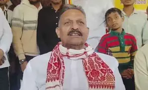 बुराई के खिलाफ आवाज उठाने पर दी जाती है धमकी, नहीं पड़ता कोई फर्क : अफजाल अंसारी बुराई के खिलाफ आवाज उठाने पर दी जाती है धमकी, नहीं पड़ता कोई फर्क : अफजाल अंसारी