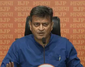 कांग्रेस पार्टी का संबंध आईएसआई के साथ : भाजपा प्रवक्ता अजय आलोक कांग्रेस पार्टी का संबंध आईएसआई के साथ : भाजपा प्रवक्ता अजय आलोक