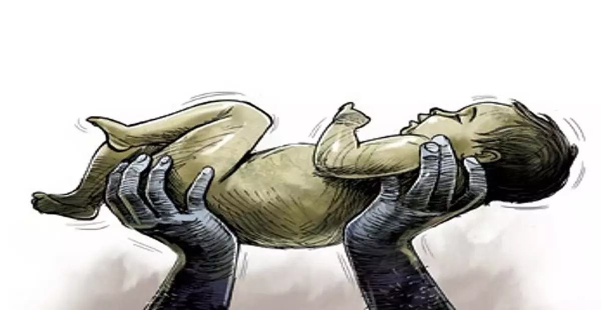 Odisha: गरीबी के कारण ओडिशा के एक दंपत्ति ने पांच महीने के बच्चे को ‘बेच’ दिया Odisha: गरीबी के कारण ओडिशा के एक दंपत्ति ने पांच महीने के बच्चे को ‘बेच’ दिया