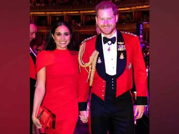 Meghan Markle ने प्रिंस हैरी के साथ वेलेंटाइन डे मनाते हुए एक प्यारी सी तस्वीर शेयर की Meghan Markle ने प्रिंस हैरी के साथ वेलेंटाइन डे मनाते हुए एक प्यारी सी तस्वीर शेयर की