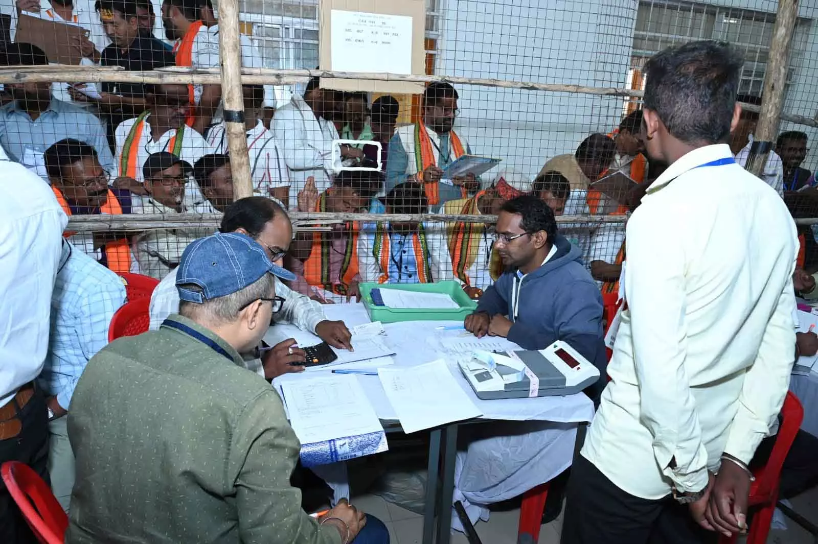सुकमा नगर पालिका अध्यक्ष चुनाव में BJP प्रत्याशी हूंगा राम मड़काम की जीत, सभी सीटों में कौन आगे और कौन पीछे जानिए सुकमा नगर पालिका अध्यक्ष चुनाव में BJP प्रत्याशी हूंगा राम मड़काम की जीत, सभी सीटों में कौन आगे और कौन पीछे जानिए