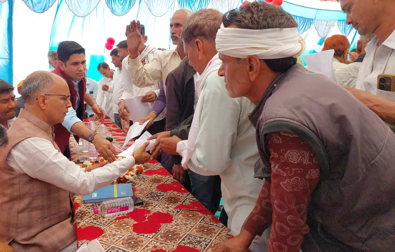 Jaipur: सरकार की जनकल्याणकारी योजनाओं से वंचित नहीं रहे - जलदाय मंत्री Jaipur: सरकार की जनकल्याणकारी योजनाओं से वंचित नहीं रहे - जलदाय मंत्री