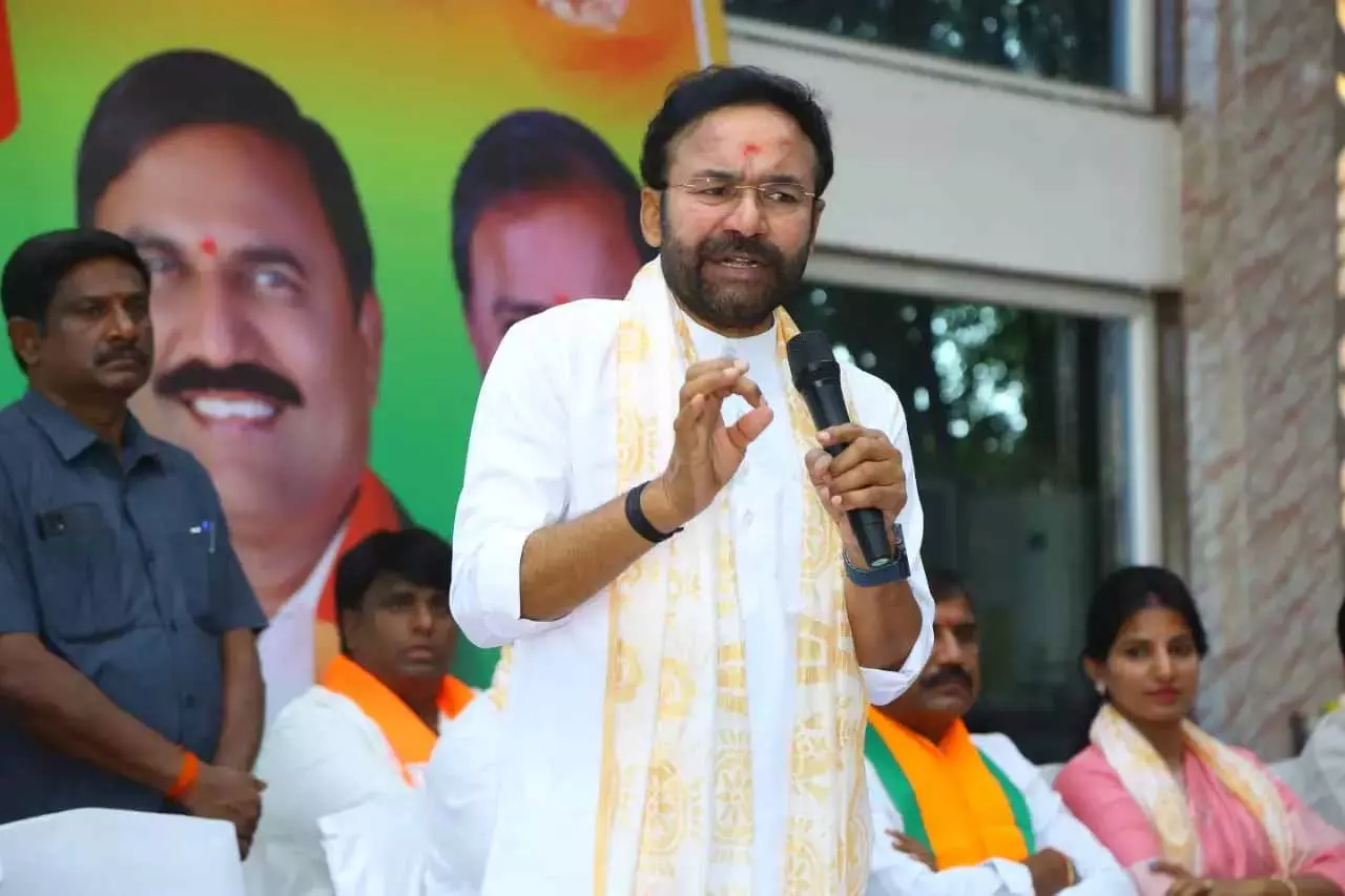 किशन ने रेवंत और KCR को केंद्रीय कोष पर बहस की चुनौती दी किशन ने रेवंत और KCR को केंद्रीय कोष पर बहस की चुनौती दी