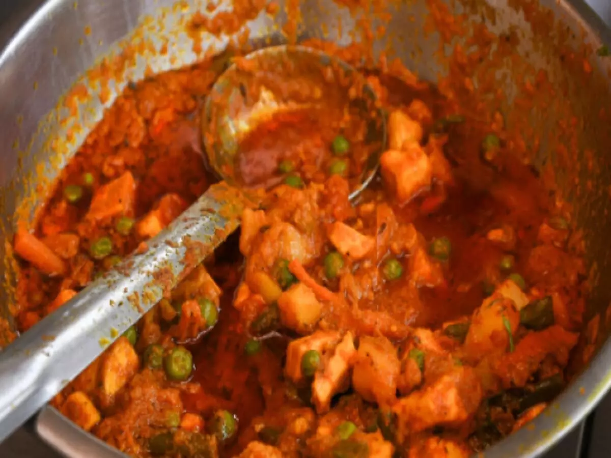 Recipe: नए तरीके से बनाएं प्याज और क्रीम के साथ स्वादिष्ट पनीर की सब्जी Recipe: नए तरीके से बनाएं प्याज और क्रीम के साथ स्वादिष्ट पनीर की सब्जी