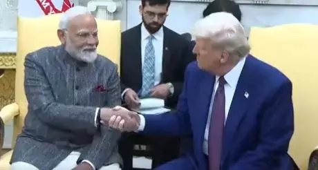 प्रधानमंत्री मोदी और राष्ट्रपति ट्रम्प ने बांग्लादेश संकट की समीक्षा की प्रधानमंत्री मोदी और राष्ट्रपति ट्रम्प ने बांग्लादेश संकट की समीक्षा की