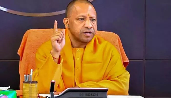 Prayagraj: सड़क हादसा में 10 श्रद्धालुओं की मौत पर सीएम योगी ने शोक जताया Prayagraj: सड़क हादसा में 10 श्रद्धालुओं की मौत पर सीएम योगी ने शोक जताया