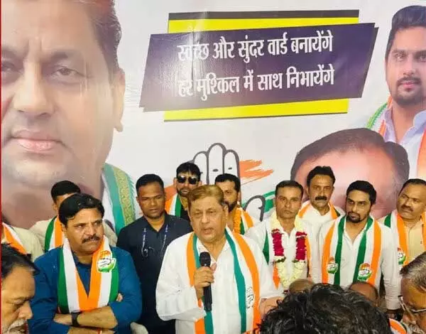 रायपुर: कांग्रेस के शेख मुशीर बने पार्षद, चुनाव जीते रायपुर: कांग्रेस के शेख मुशीर बने पार्षद, चुनाव जीते