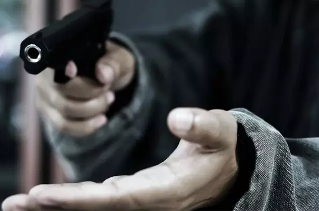 Lucknow: ओवरटेक के विवाद में कारोबारी पर फायरिंग का मामला सामने आया Lucknow: ओवरटेक के विवाद में कारोबारी पर फायरिंग का मामला सामने आया