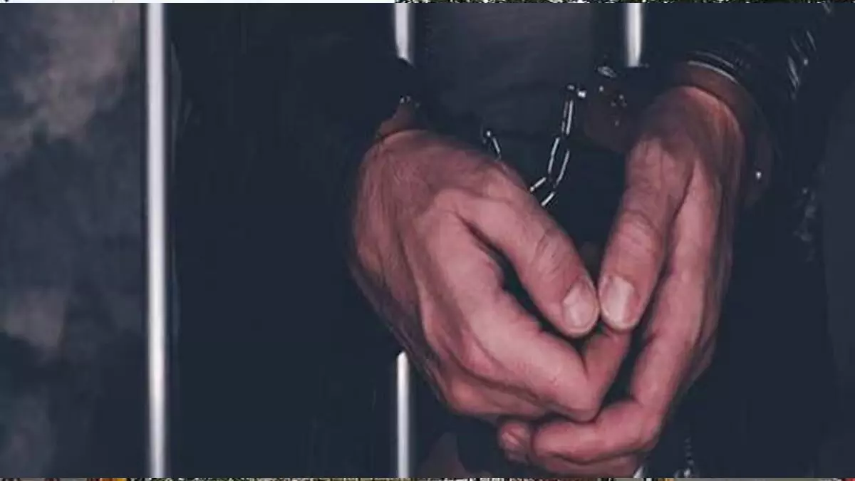 Odisha: 13 वर्षीय छात्रा का यौन उत्पीड़न करने के आरोप में स्कूल शिक्षक गिरफ्तार Odisha: 13 वर्षीय छात्रा का यौन उत्पीड़न करने के आरोप में स्कूल शिक्षक गिरफ्तार
