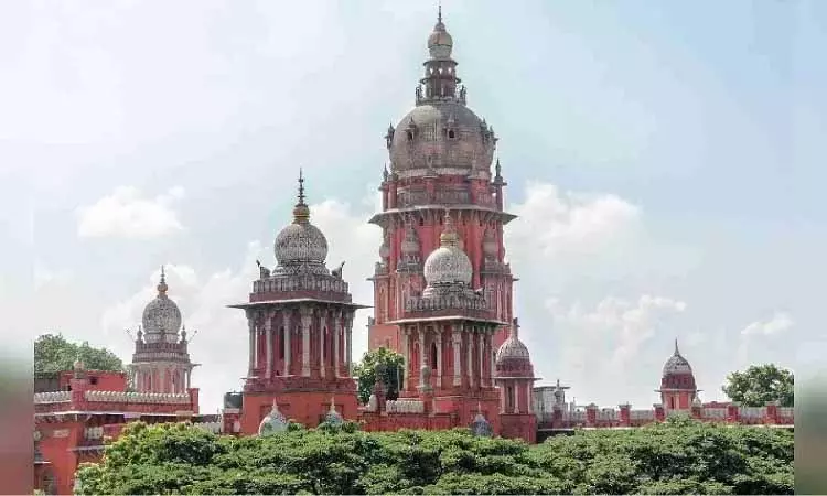 मद्रास HC ने हिंदू संगठन से कहा, धर्म के नाम पर अभिव्यक्ति की स्वतंत्रता का दुरुपयोग न करें मद्रास HC ने हिंदू संगठन से कहा, धर्म के नाम पर अभिव्यक्ति की स्वतंत्रता का दुरुपयोग न करें