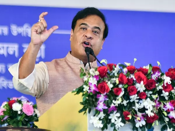 ISI और रॉ एक ही घर में? असम के सीएम ने कांग्रेस सांसद गौरव गोगोई पर हमला तेज किया ISI और रॉ एक ही घर में? असम के सीएम ने कांग्रेस सांसद गौरव गोगोई पर हमला तेज किया