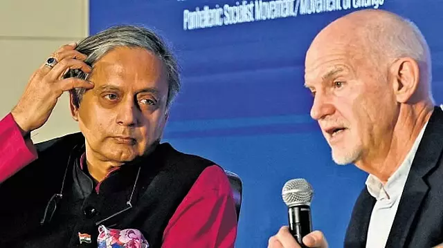 मोदी सरकार की मुफ्त अनाज वितरण योजना विफल: Shashi Tharoor मोदी सरकार की मुफ्त अनाज वितरण योजना विफल: Shashi Tharoor
