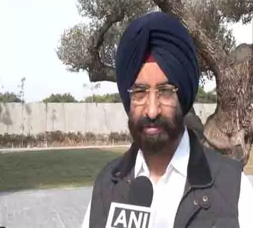 भाजपा के मनजिंदर सिंह सिरसा ने केजरीवाल के शीश महल के खिलाफ CVC जांच का किया समर्थन भाजपा के मनजिंदर सिंह सिरसा ने केजरीवाल के शीश महल के खिलाफ CVC जांच का किया समर्थन