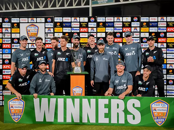 न्यूजीलैंड ने त्रिकोणीय श्रृंखला के फाइनल में पाकिस्तान को हराया, ICC ODI रैंकिंग में ऊपर चढ़ा न्यूजीलैंड ने त्रिकोणीय श्रृंखला के फाइनल में पाकिस्तान को हराया, ICC ODI रैंकिंग में ऊपर चढ़ा
