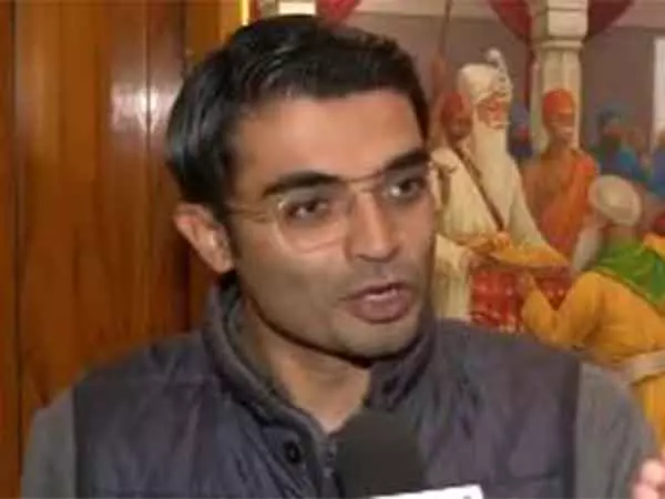 भगवंत मान को सवाल नहीं बल्कि जवाब देना चाहिए: निर्वासन विवाद पर BJP नेता शेरगिल भगवंत मान को सवाल नहीं बल्कि जवाब देना चाहिए: निर्वासन विवाद पर BJP नेता शेरगिल