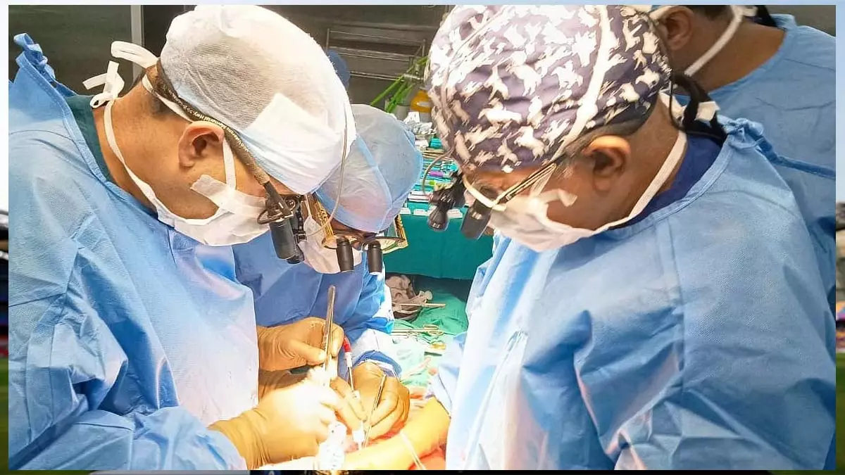 Navi Mumbai: 7 वर्षीय बच्चे को मुफ्त जीवन रक्षक हृदय शल्य चिकित्सा से बचाया गया Navi Mumbai: 7 वर्षीय बच्चे को मुफ्त जीवन रक्षक हृदय शल्य चिकित्सा से बचाया गया