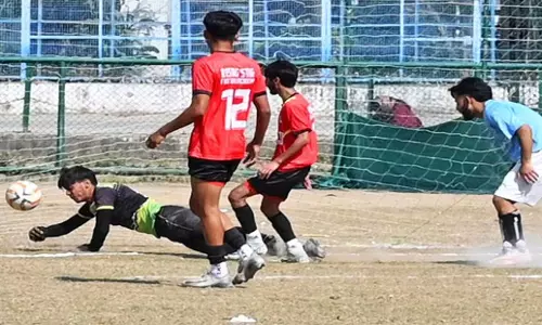 Himachal: मंडी में शिवरात्रि फुटबॉल टूर्नामेंट में 18 टीमें भाग ले रही
