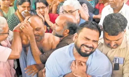Kerala: कोयिलैंडी में हाथियों के उत्पात से त्योहार की सुरक्षा पर बहस फिर शुरू हो गई